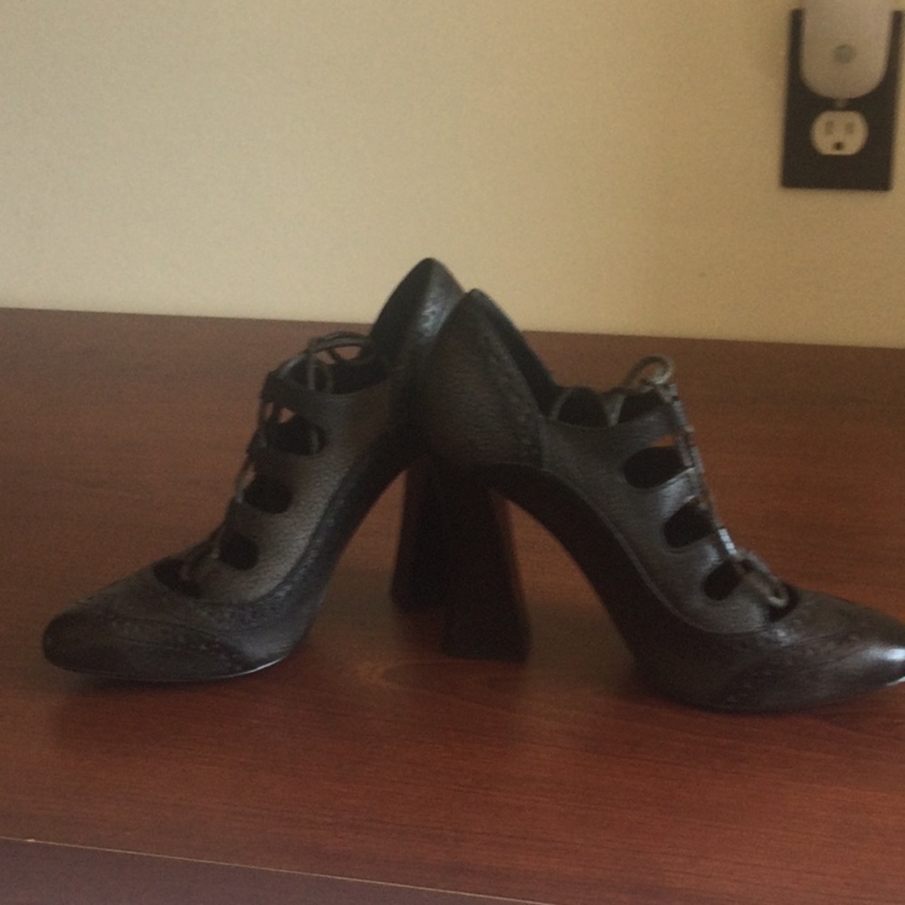 Tory Burch Black Lace-Up Leather Heels - Picture 16 of 16